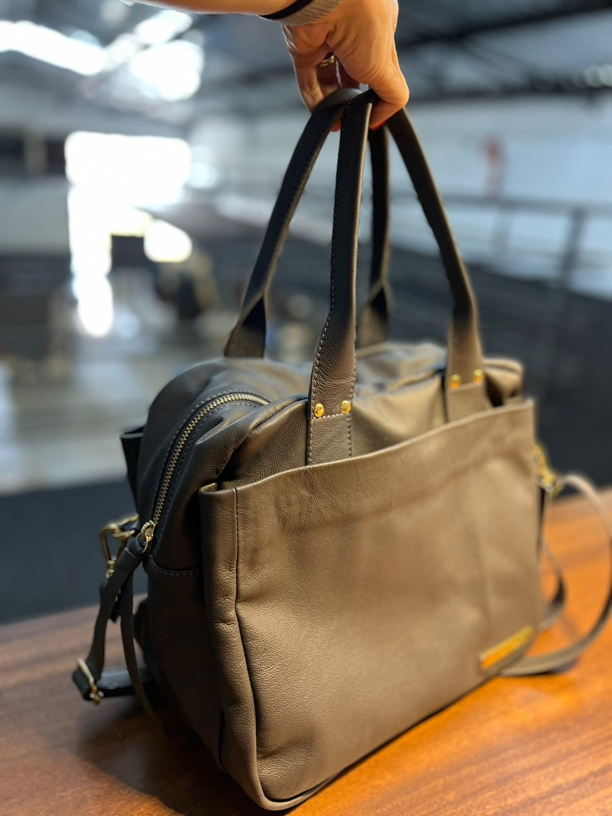 Bolsa BUENOS AIRES em couro legítimo
