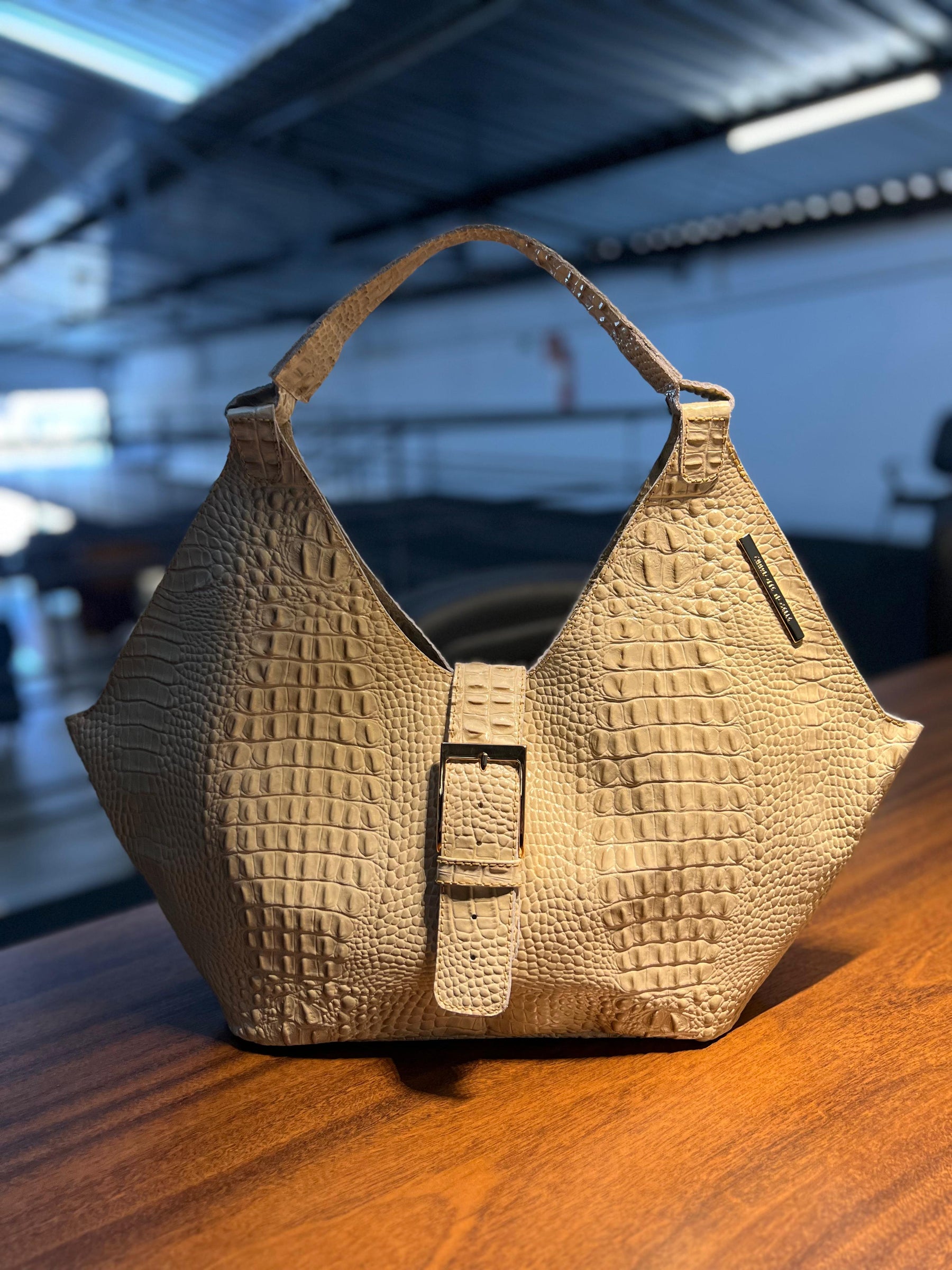 Lançamento! Bolsa CAPRI em couro legítimo