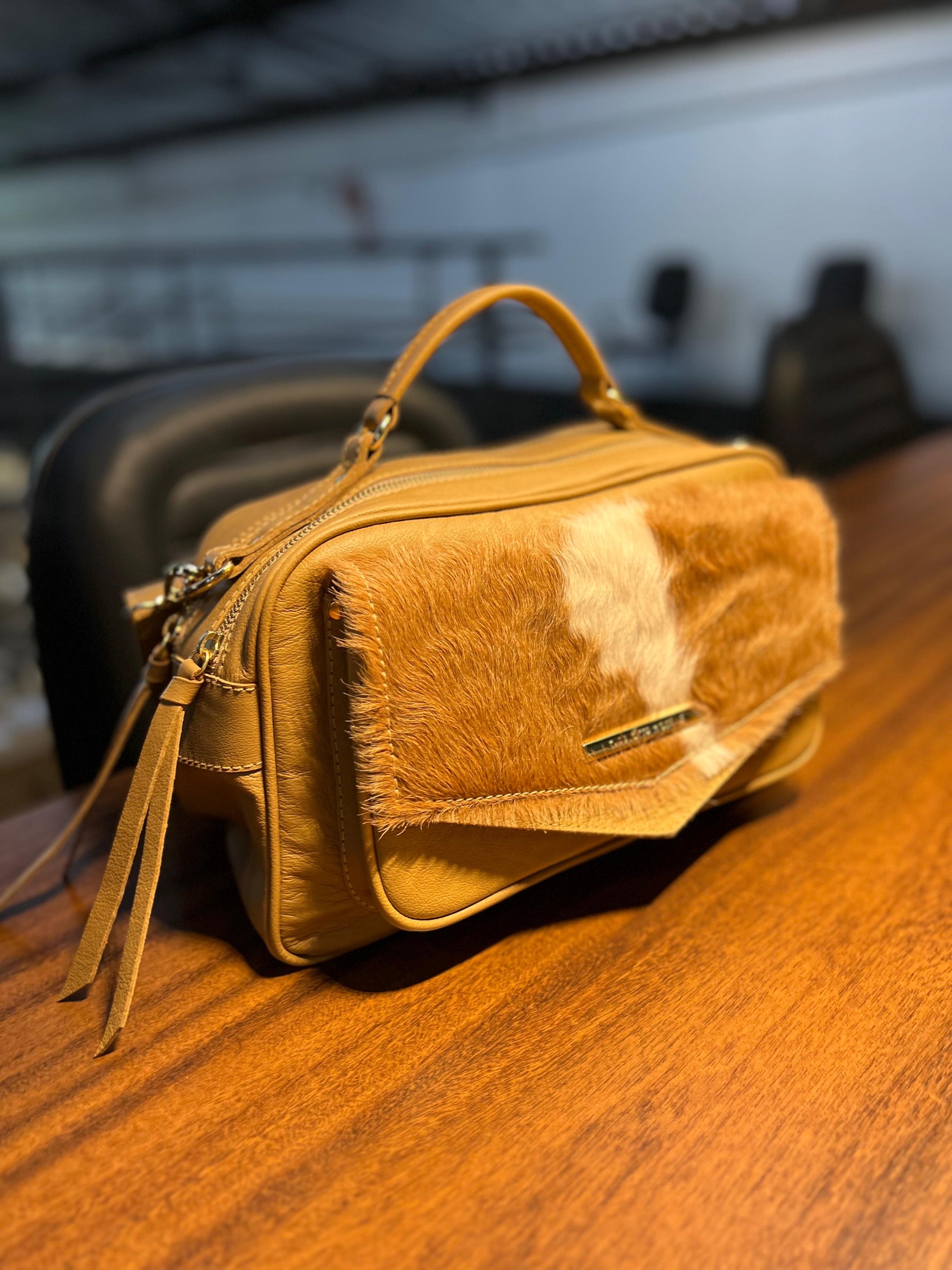 Bolsa MÔNACO em couro legítimo