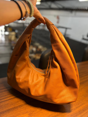 Bolsa AVALON em couro legítimo