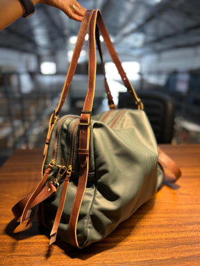 Bolsa NORUEGA em couro Legítimo