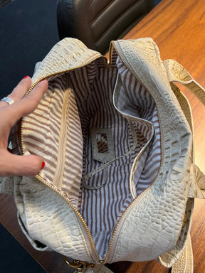Bolsa BUENOS AIRES em couro legítimo