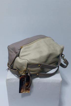 Bolsa SAVANA em couro legítimo de