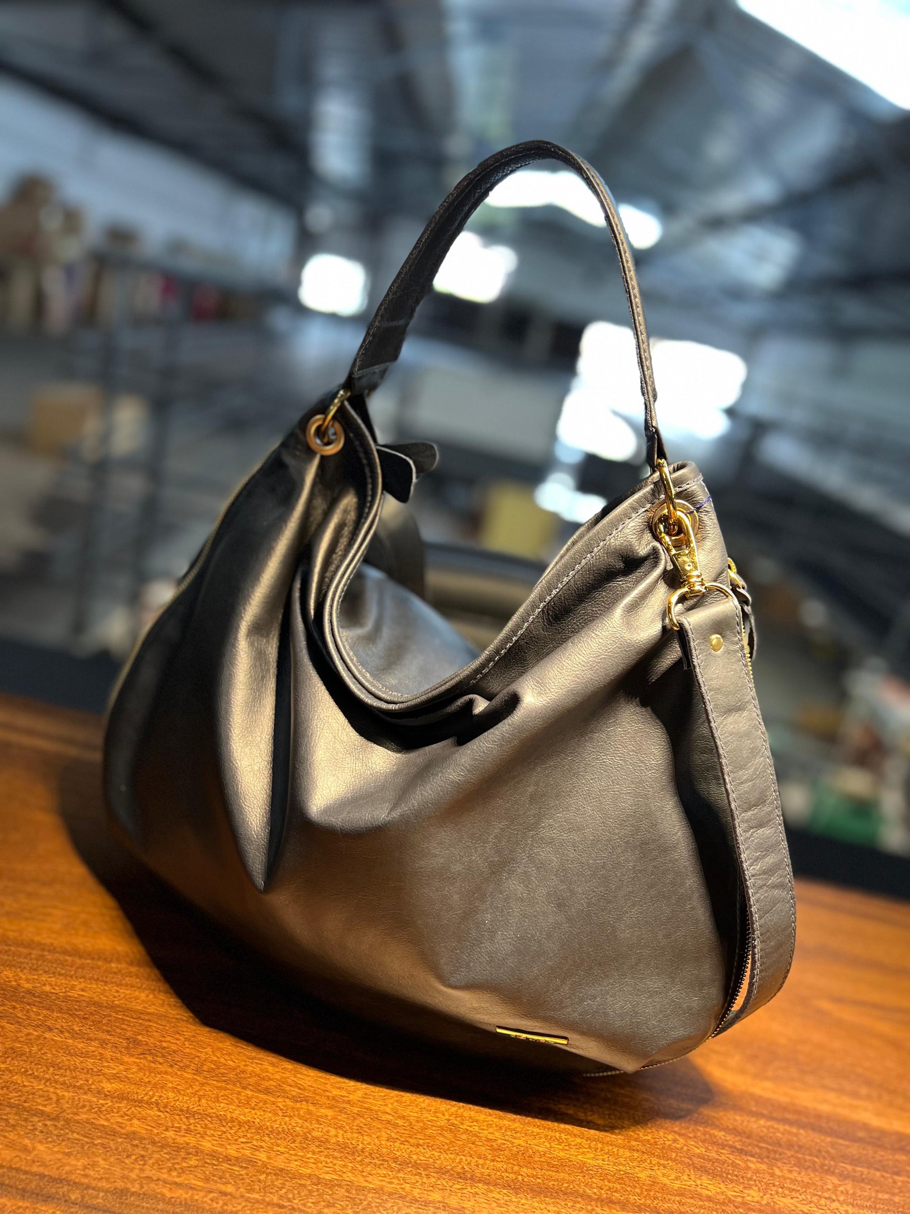 Bolsa TAILÂNDIA em couro legítimo