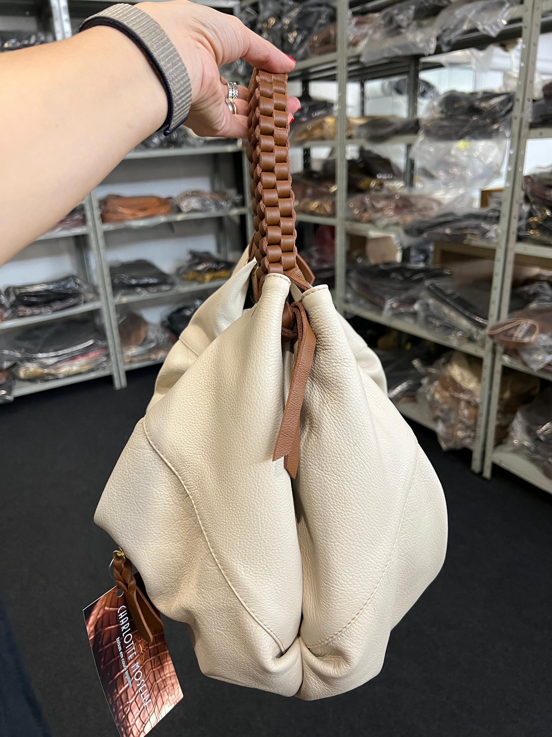 Bolsa MORGANA em couro legítimo