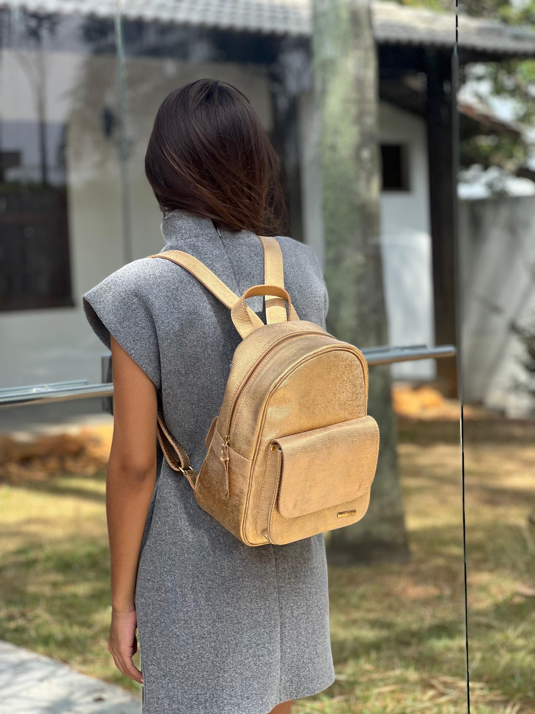 Mochila MONTREAL em couro legítimo