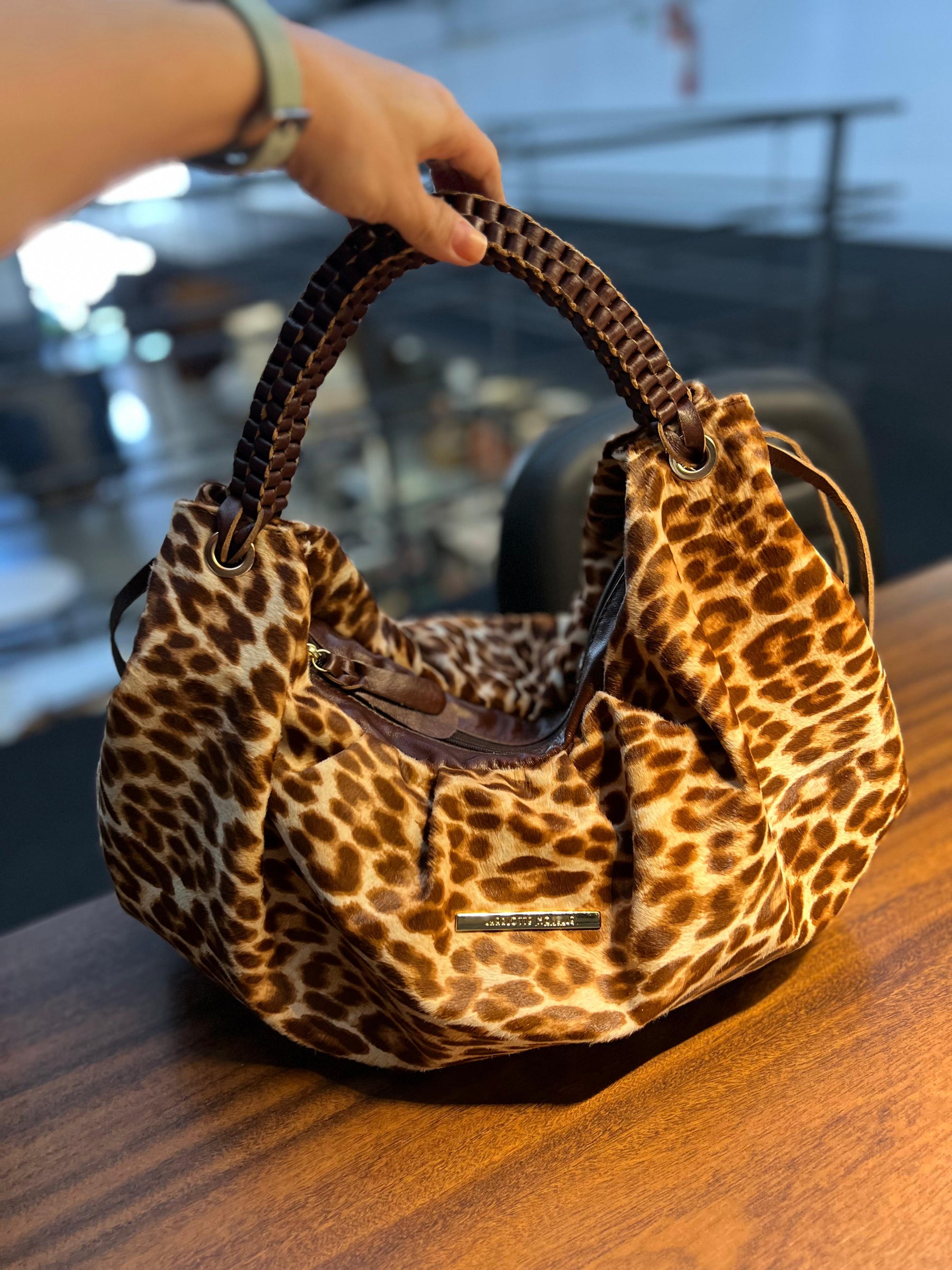 Bolsa MORGANA em couro legítimo