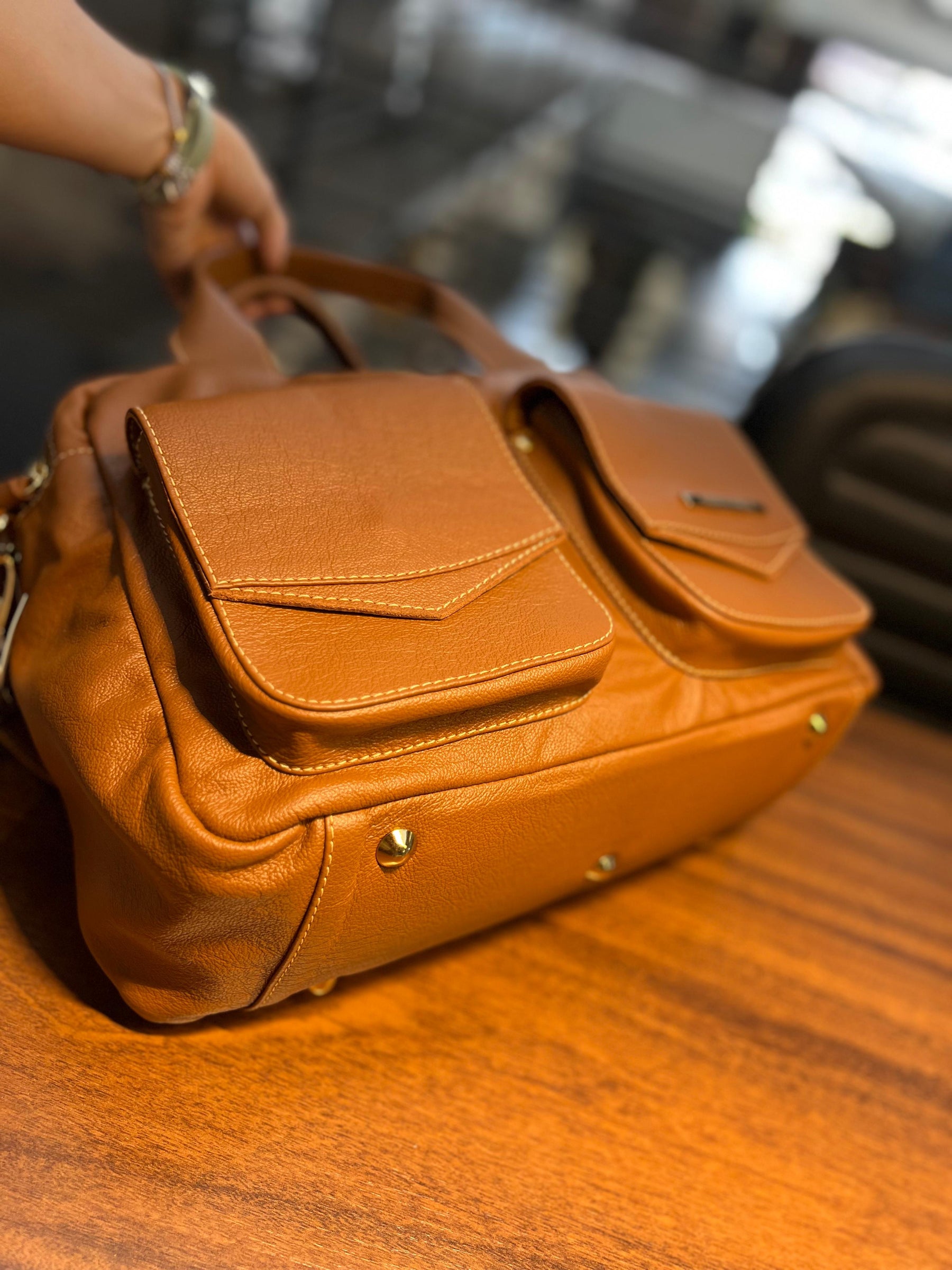 Bolsa COPENHAGEN em couro legítimo