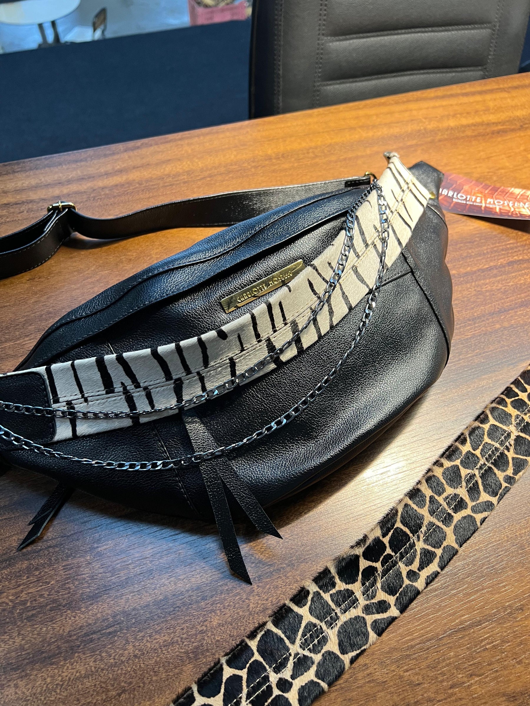 Bolsa IPANEMA em couro legítimo