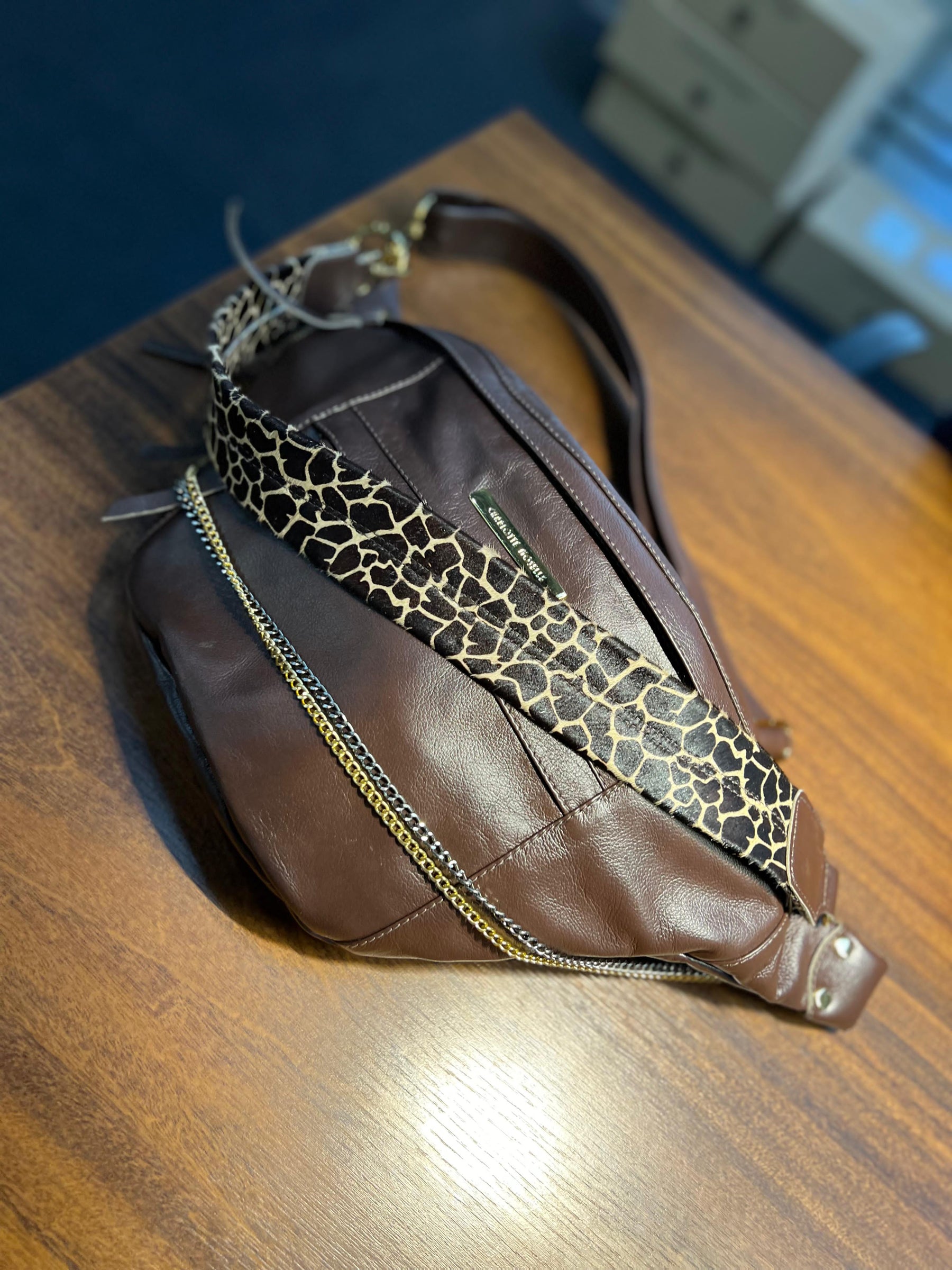 Bolsa IPANEMA em couro legítimo