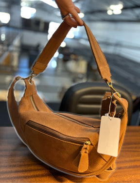 Bolsa MALIBU em couro legítimo