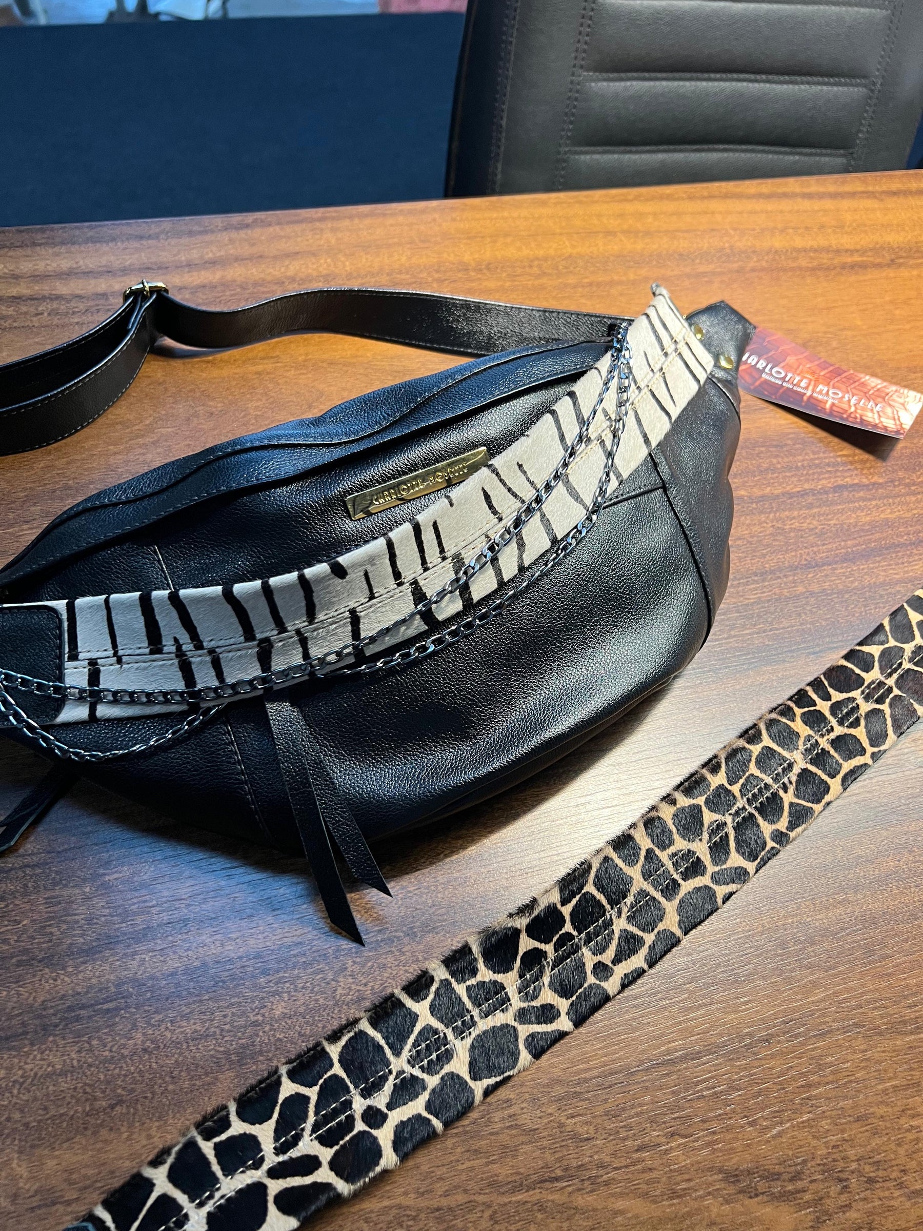 Bolsa IPANEMA em couro legítimo