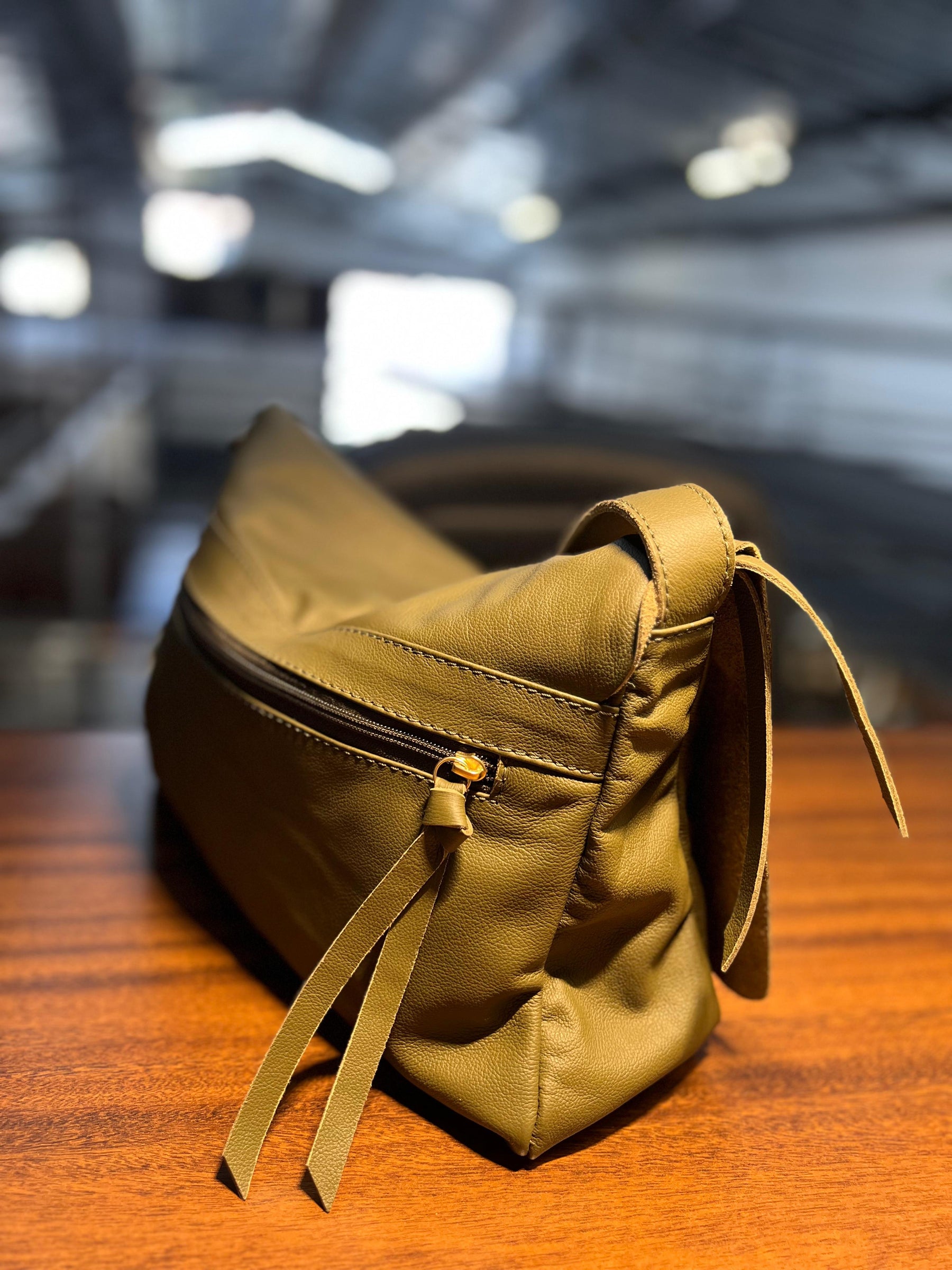 Bolsa CARTEIRO LIVERPOOL em couro legítimo