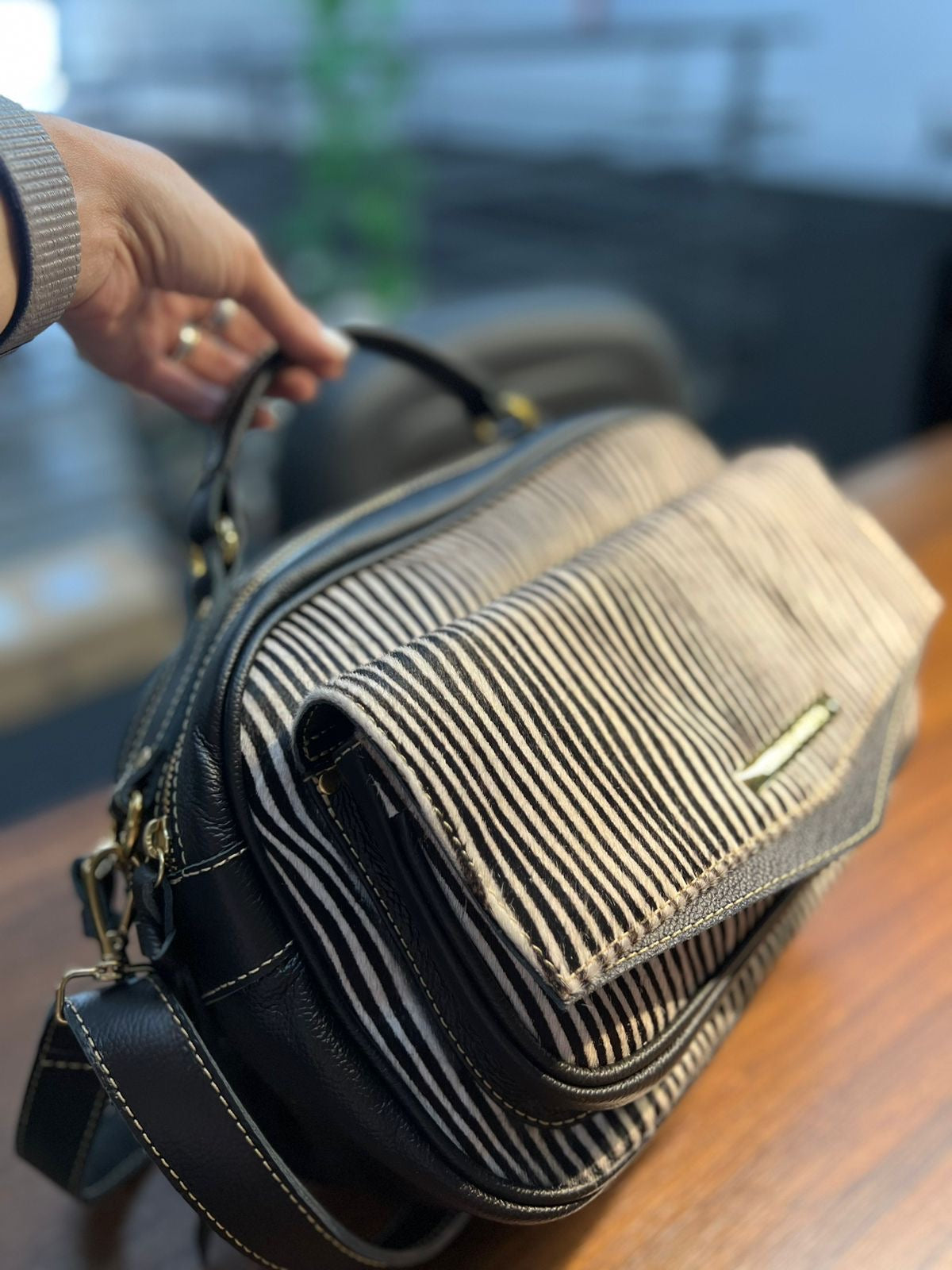 Bolsa MÔNACO em couro legítimo