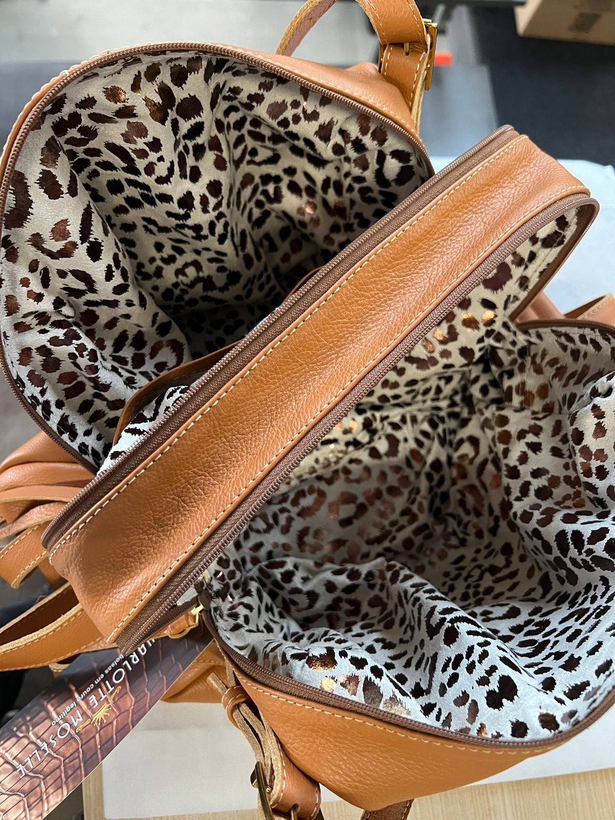 Bolsa NORUEGA em couro Legítimo