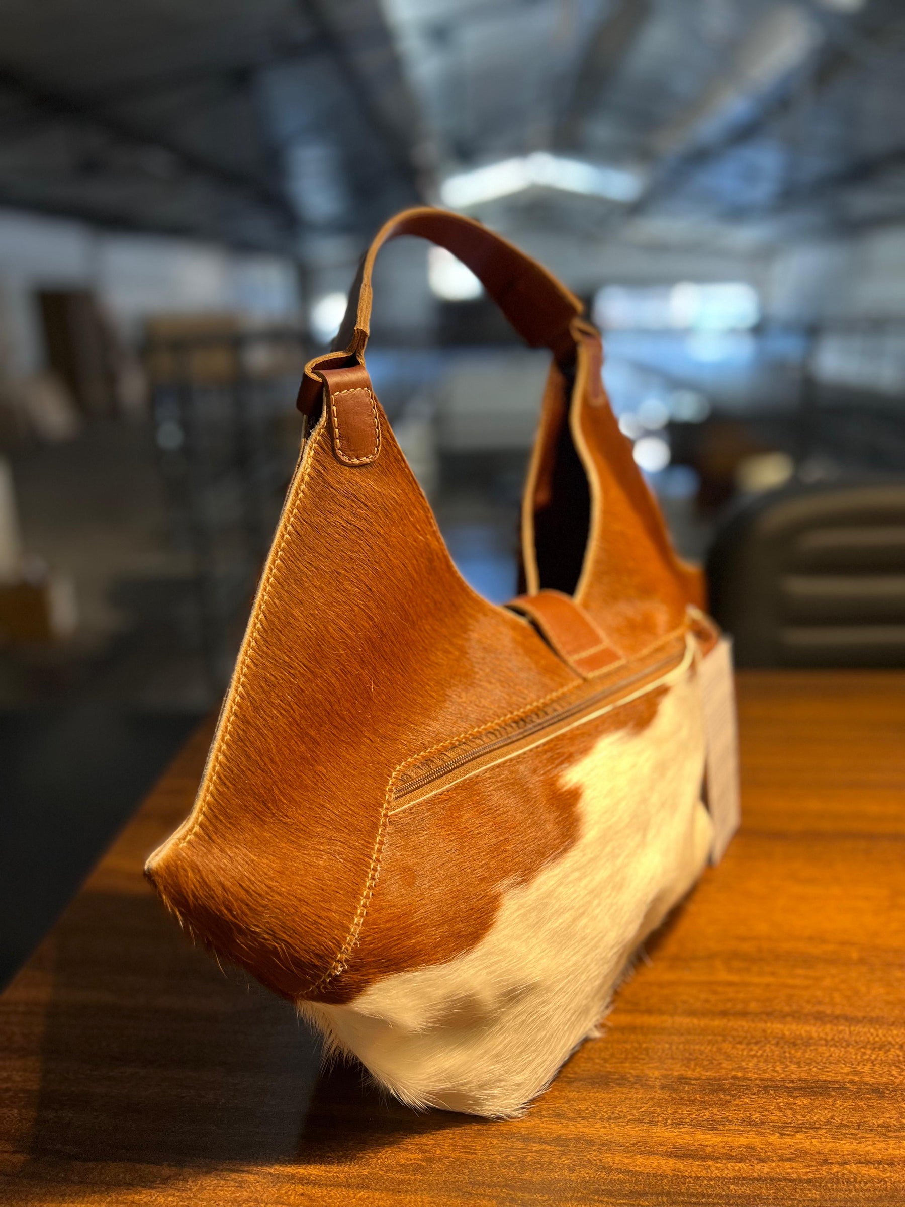 Lançamento! Bolsa CAPRI em couro legítimo