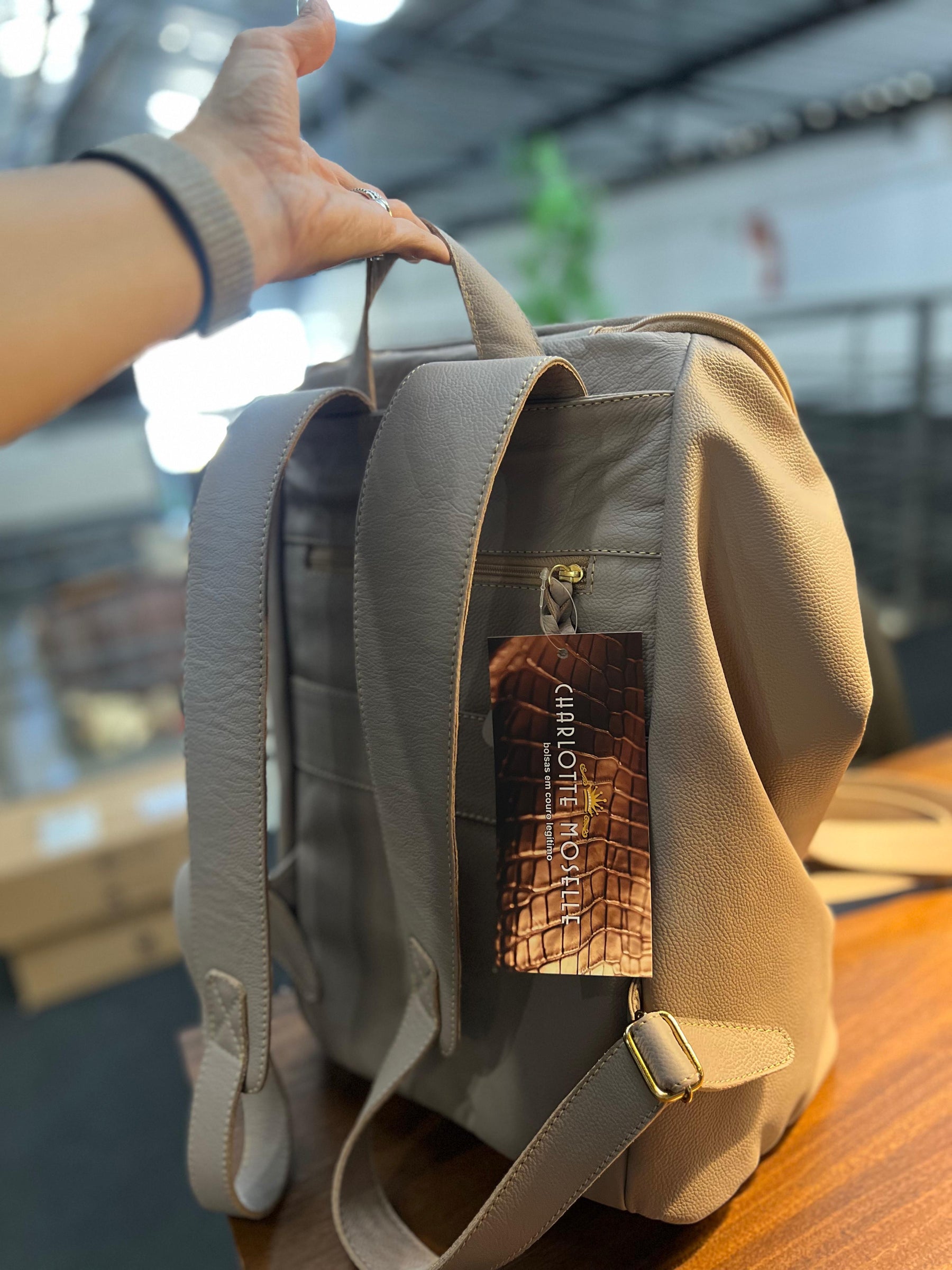 Mala/Mochila ATLAS em couro legítimo