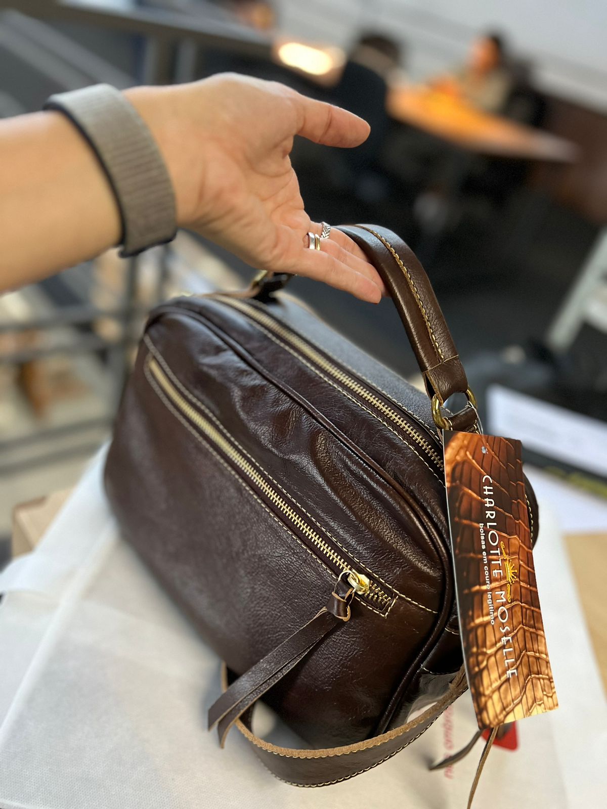 Bolsa MÔNACO em couro legítimo
