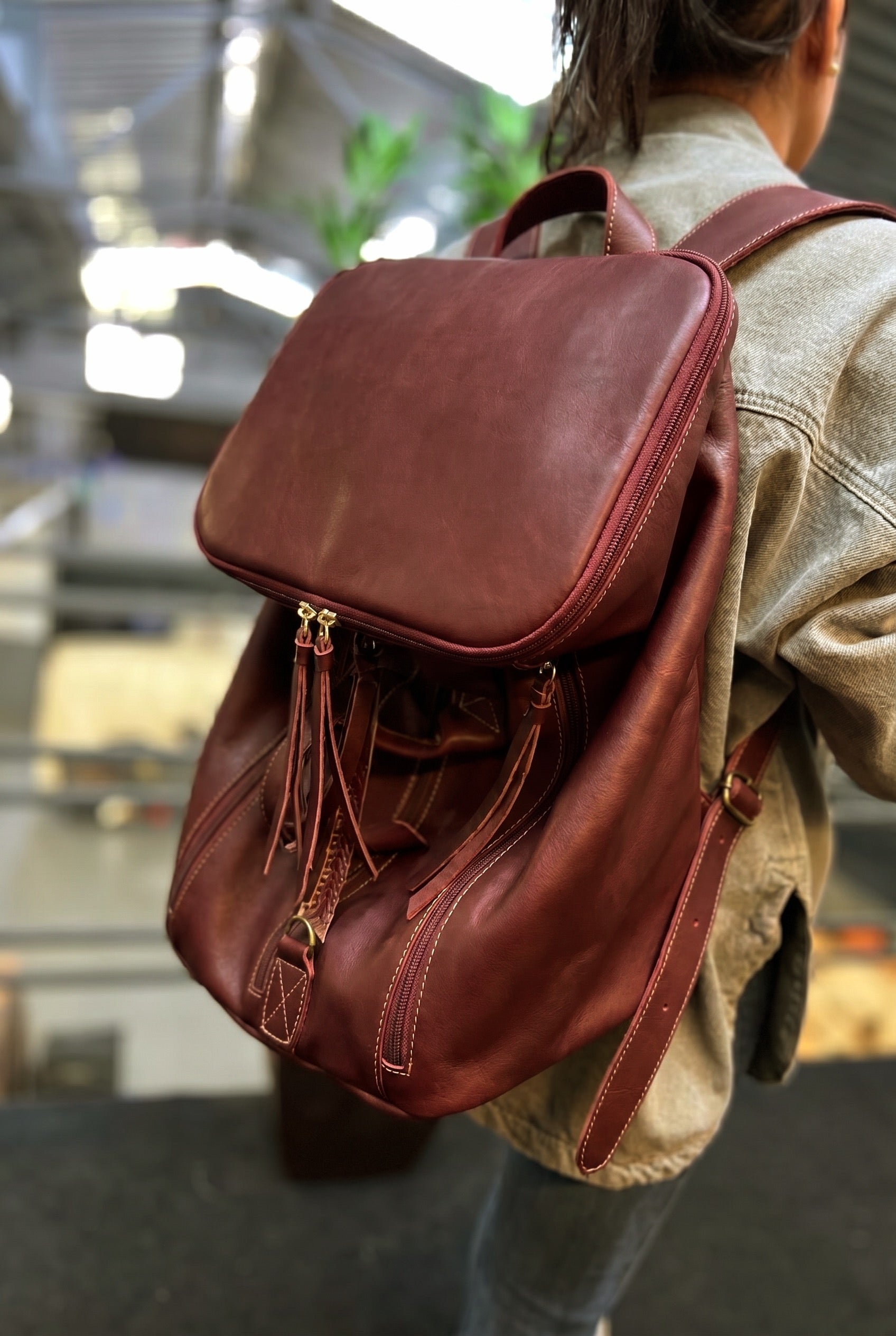Mala/Mochila ATLAS em couro legítimo