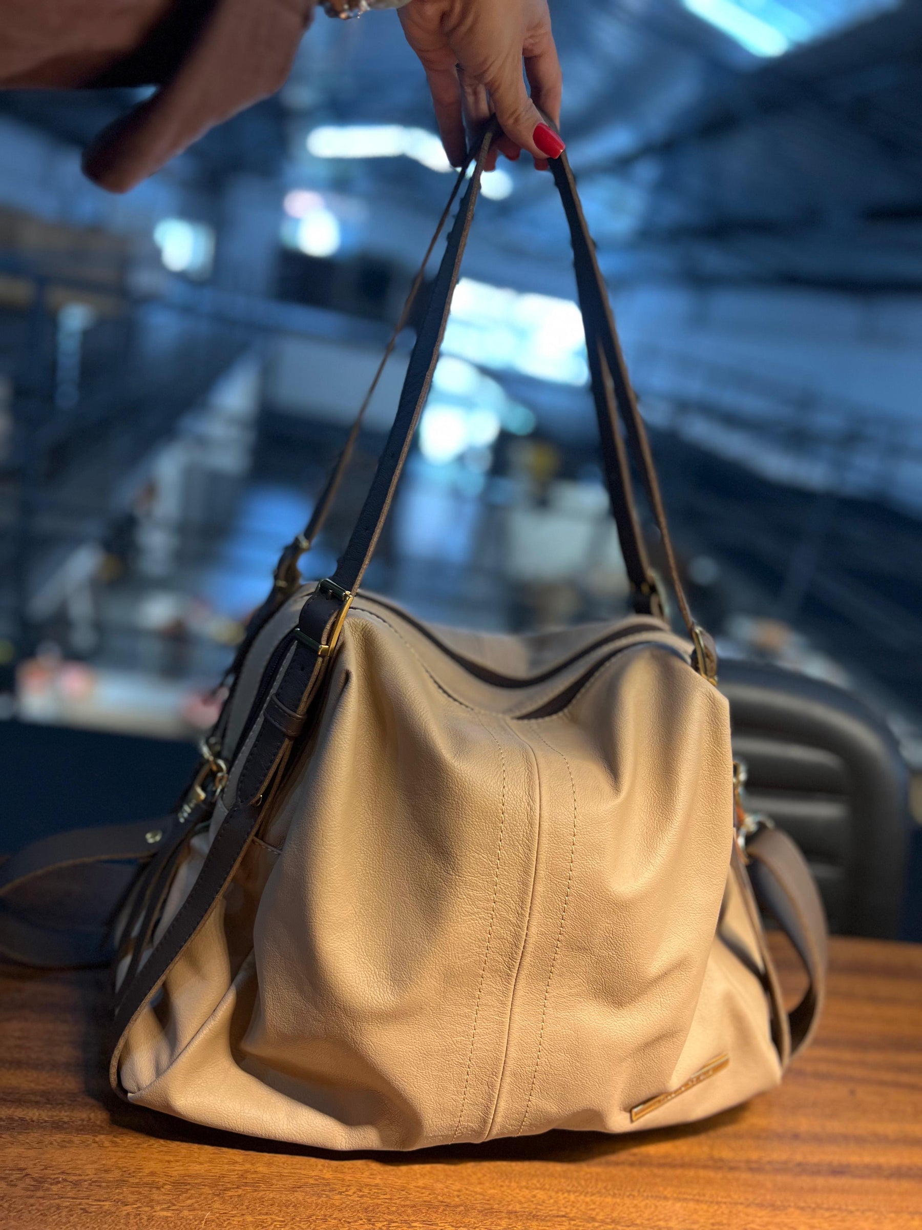 Bolsa NORUEGA em couro Legítimo