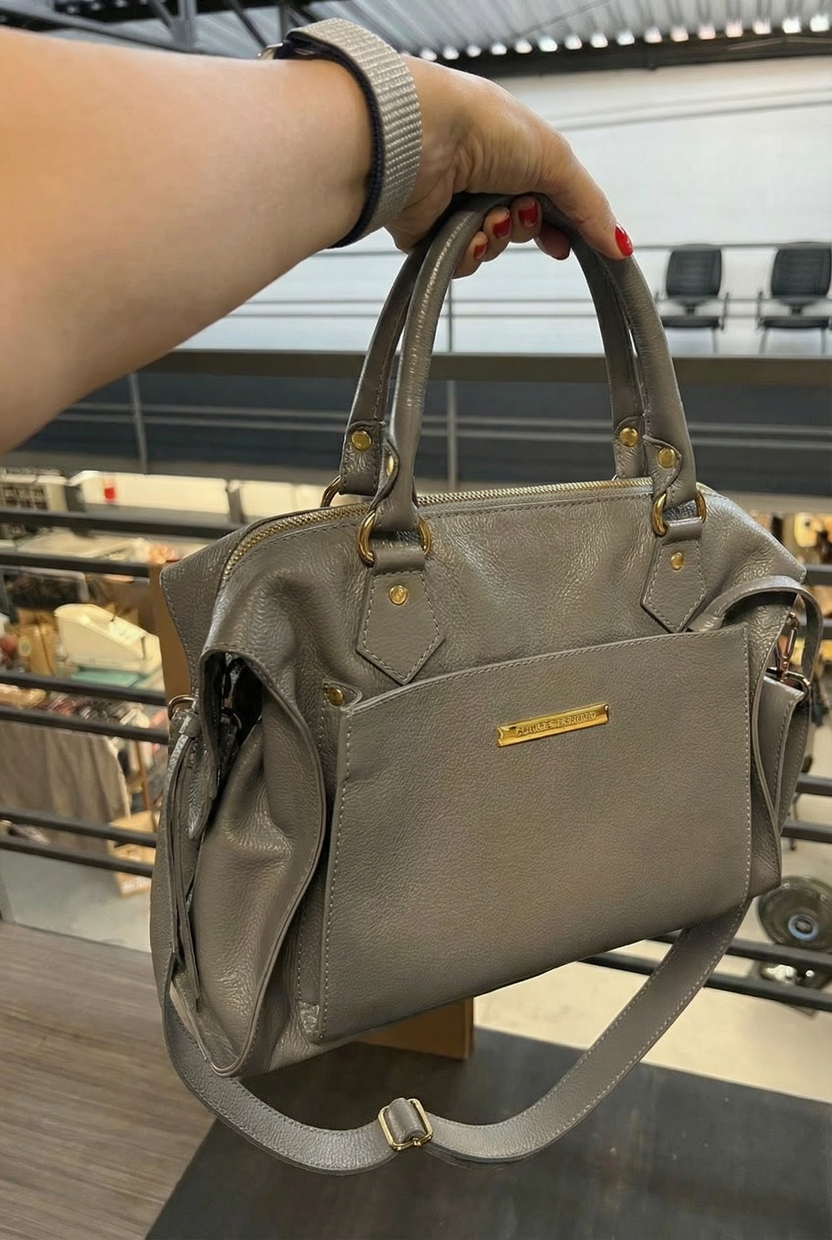 Bolsa LONDRES em couro legítimo