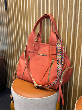 Bolsa MONTEVIDÉO em couro legítimo