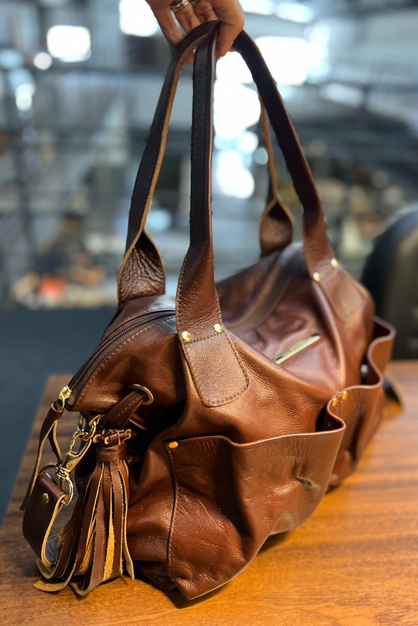 Bolsa IBIZA em couro legítimo