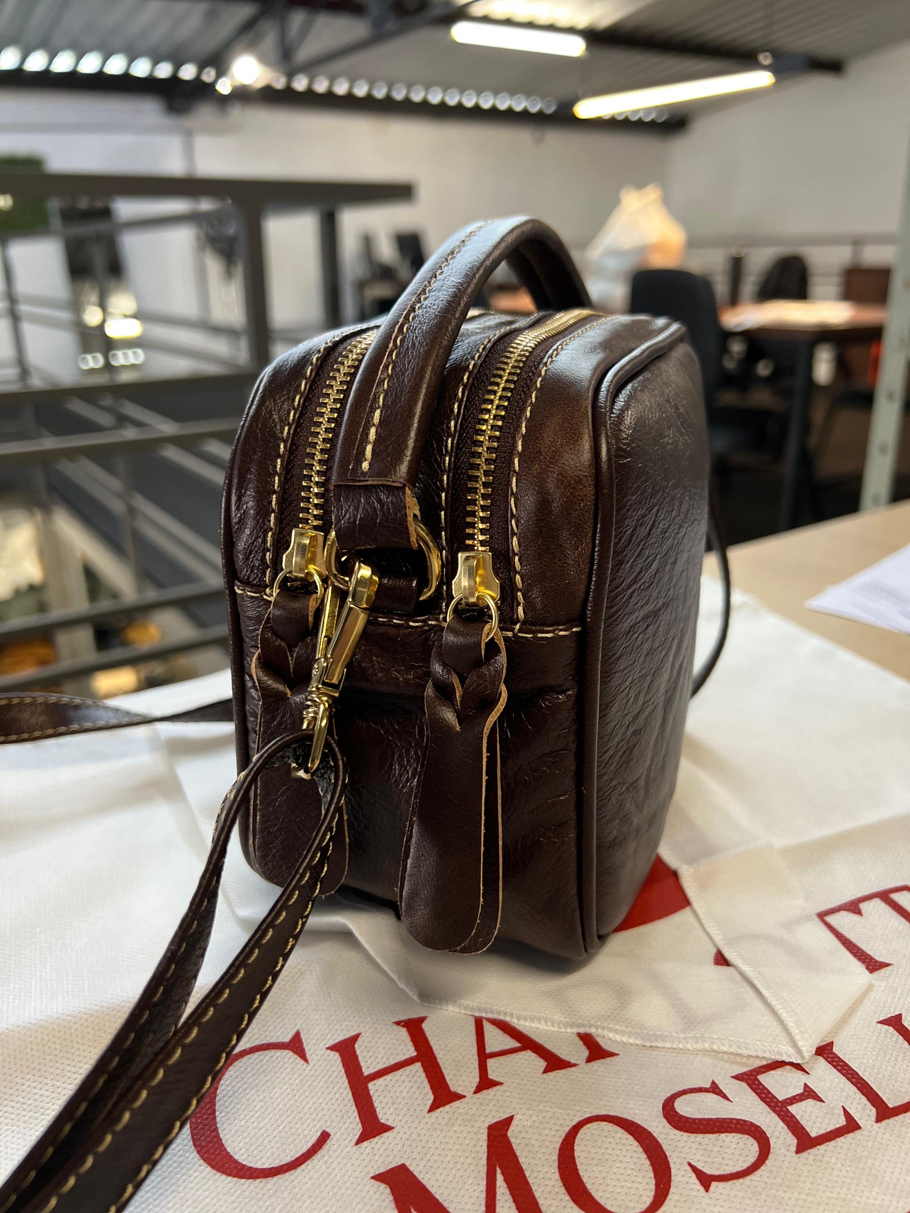 Bolsa CANCUN em couro legítimo