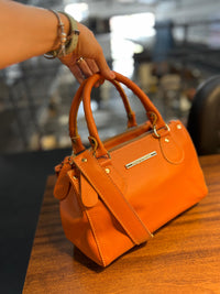 Bolsa TESS em matelassê couro legítimo