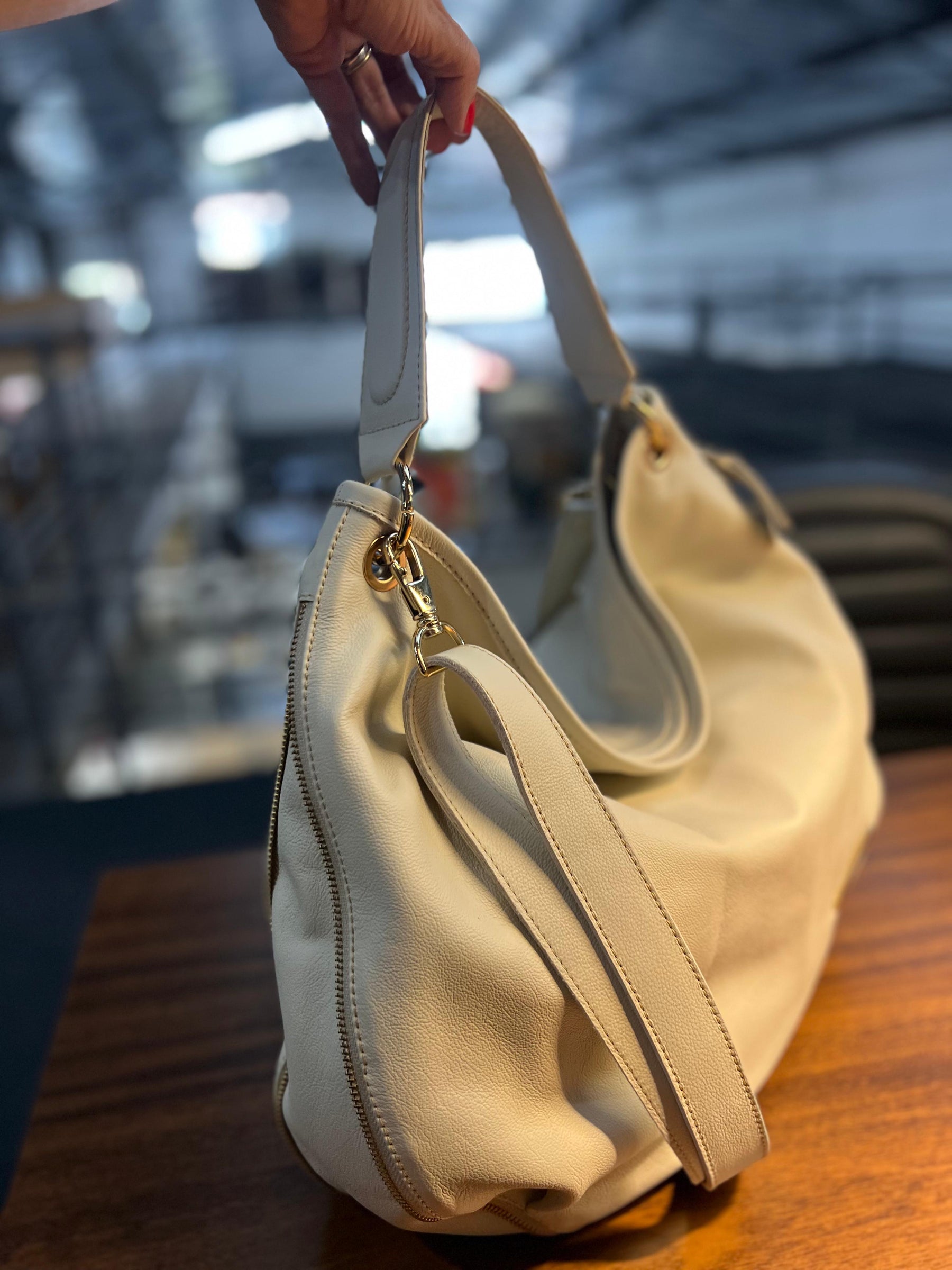 Bolsa TAILÂNDIA em couro legítimo