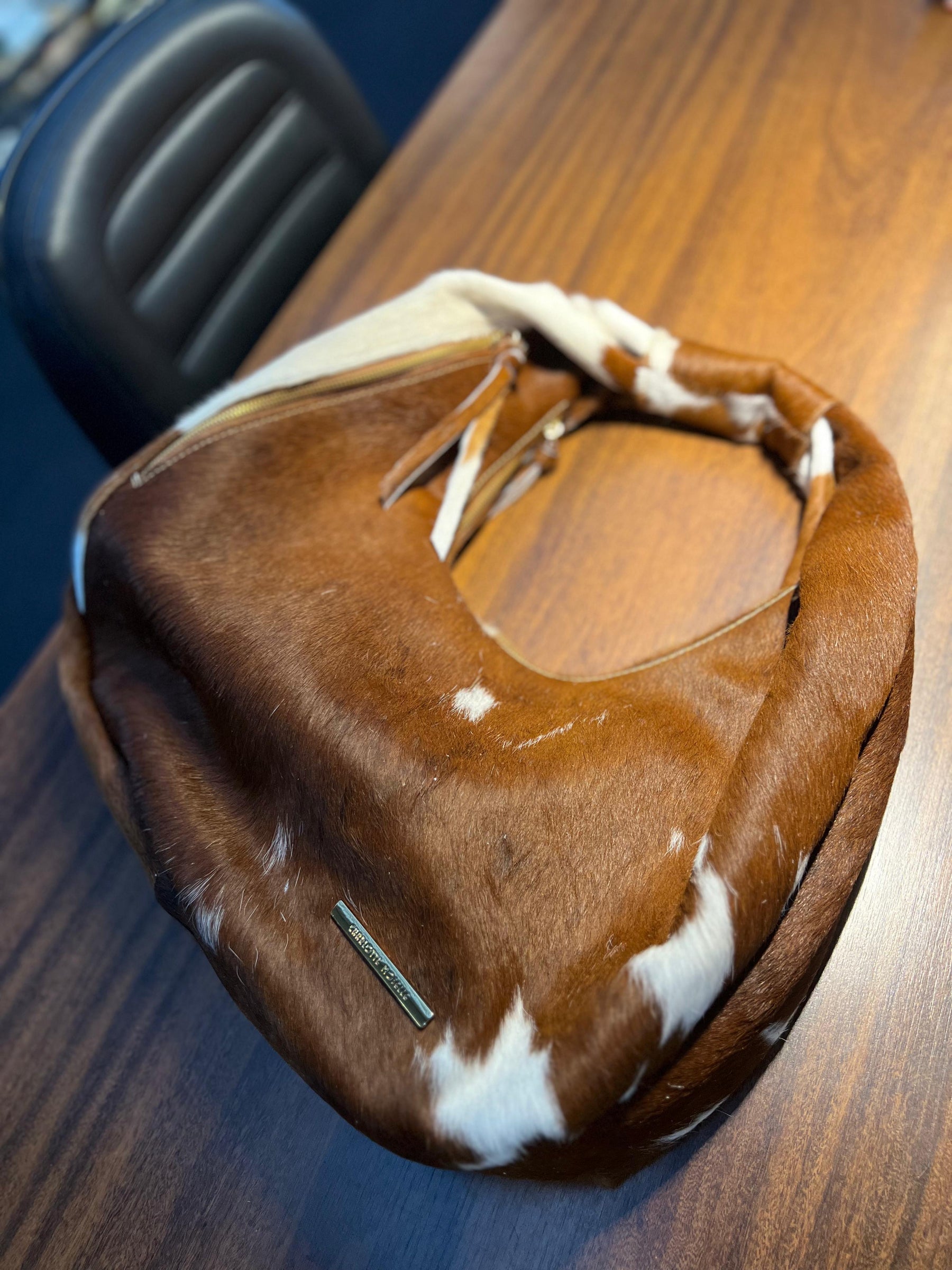 Bolsa AVALON em couro legítimo