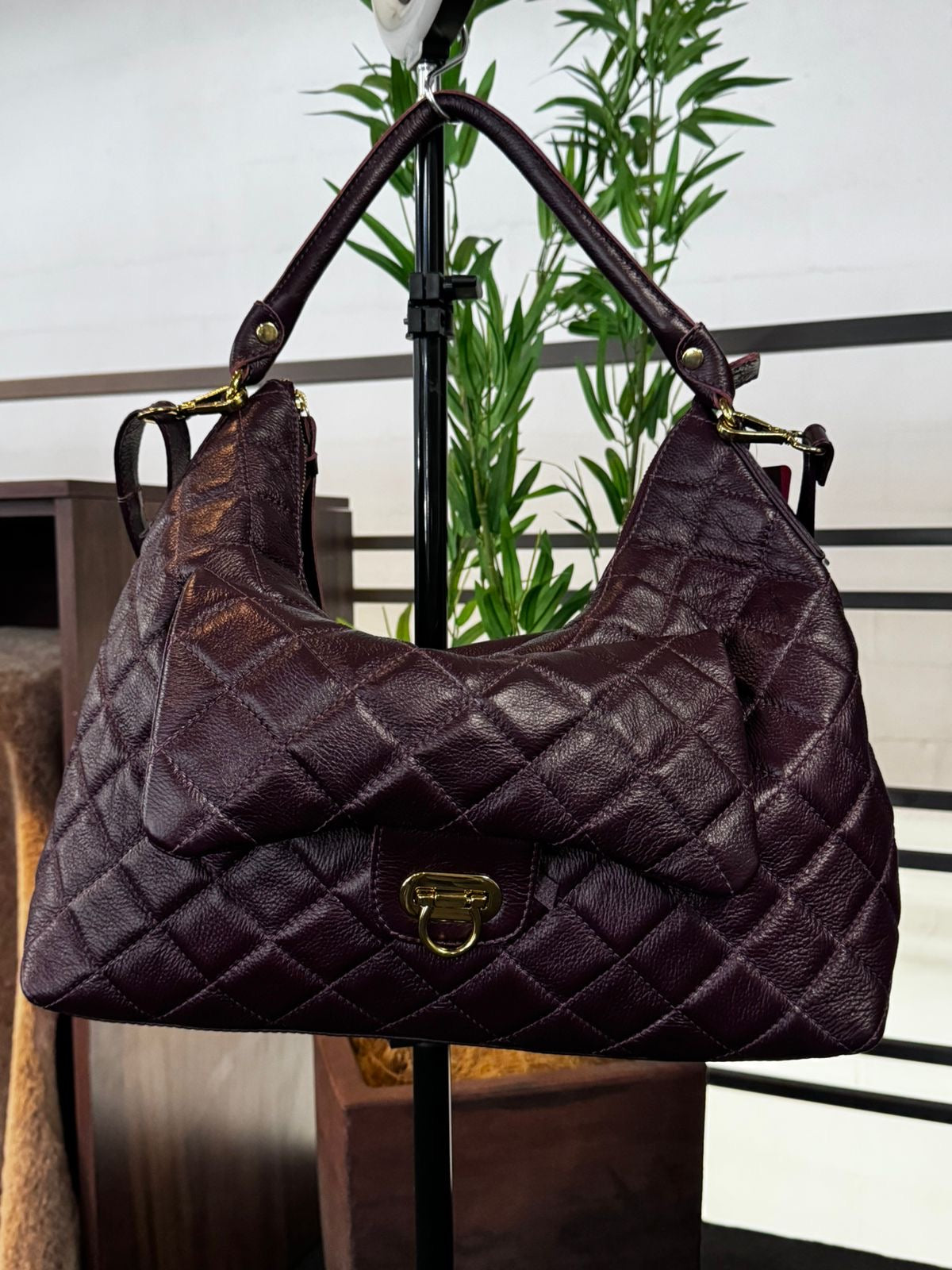 Lançamento! Bolsa ROMÊNIA em couro legítimo