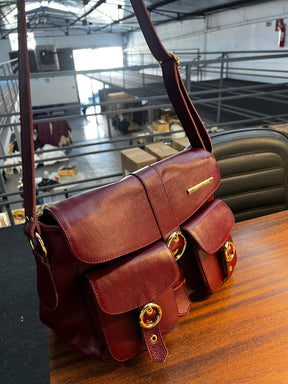 Bolsa KASTELLET em couro legítimo