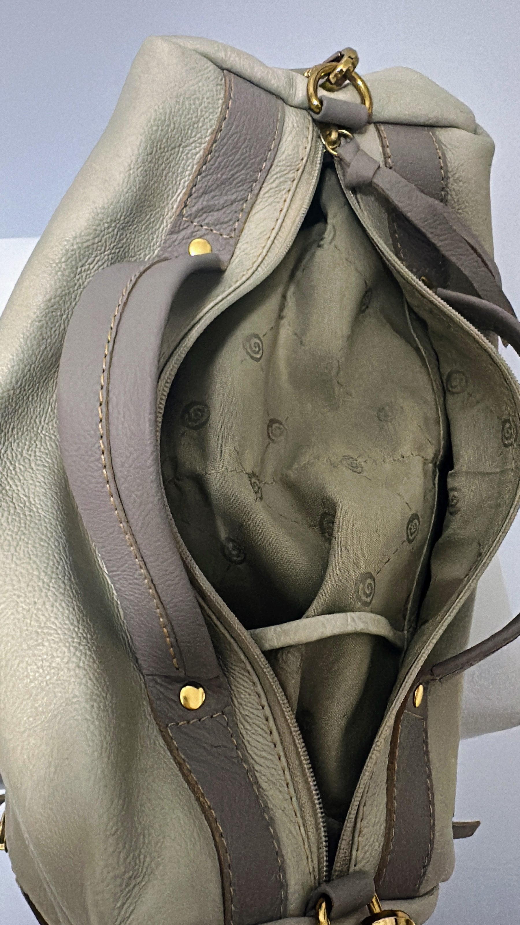 Bolsa SAVANA em couro legítimo de
