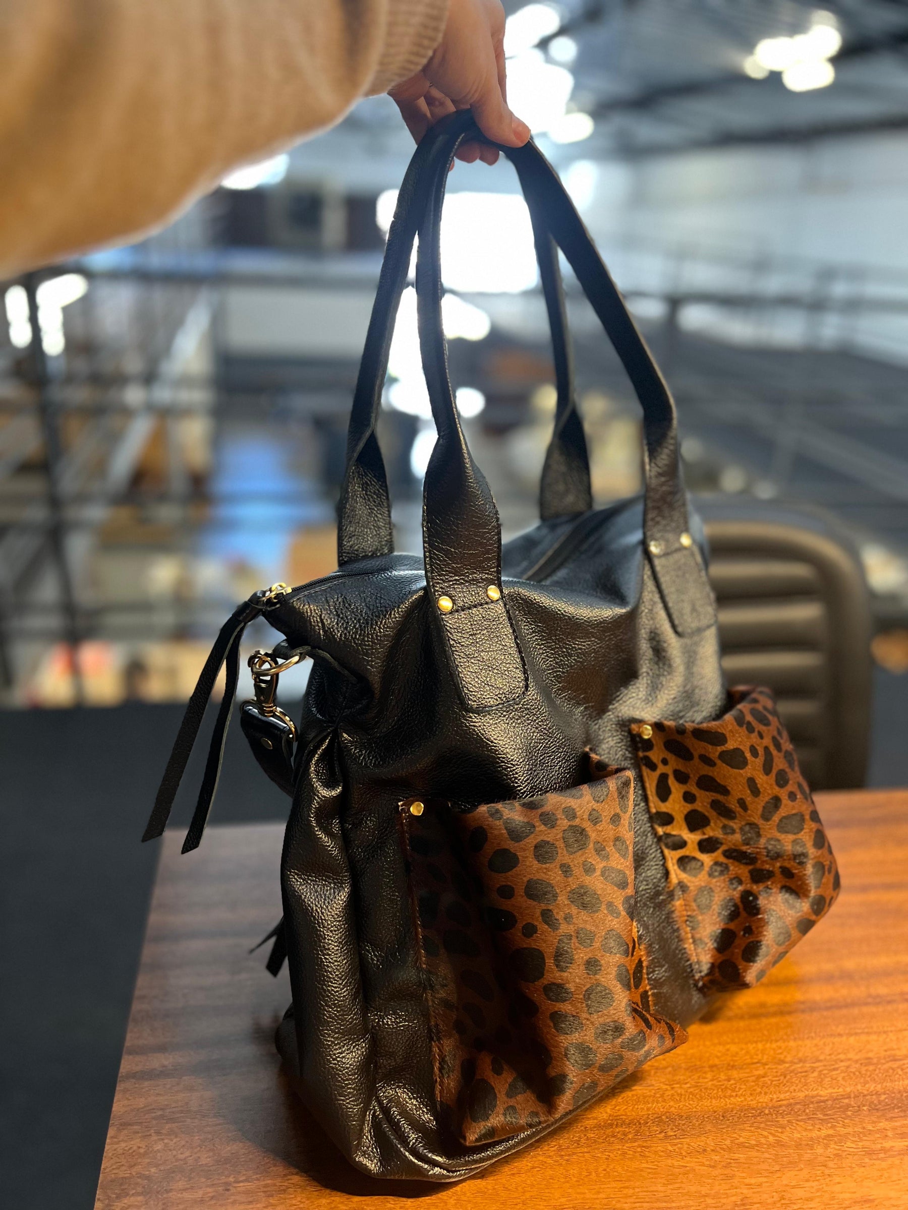 Bolsa VALÊNCIA  em couro legítimo