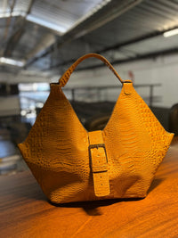 Lançamento! Bolsa CAPRI em couro legítimo