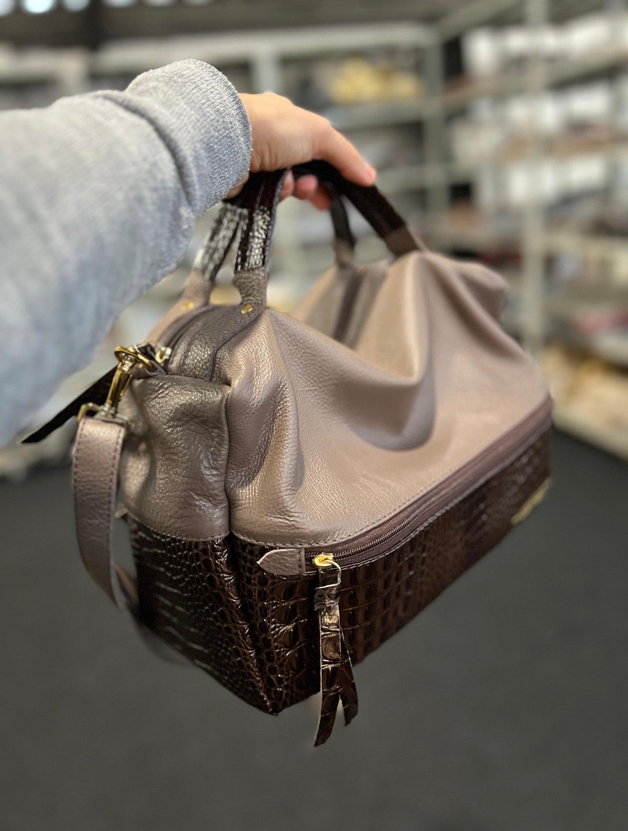 Bolsa SAVANA em couro legítimo de