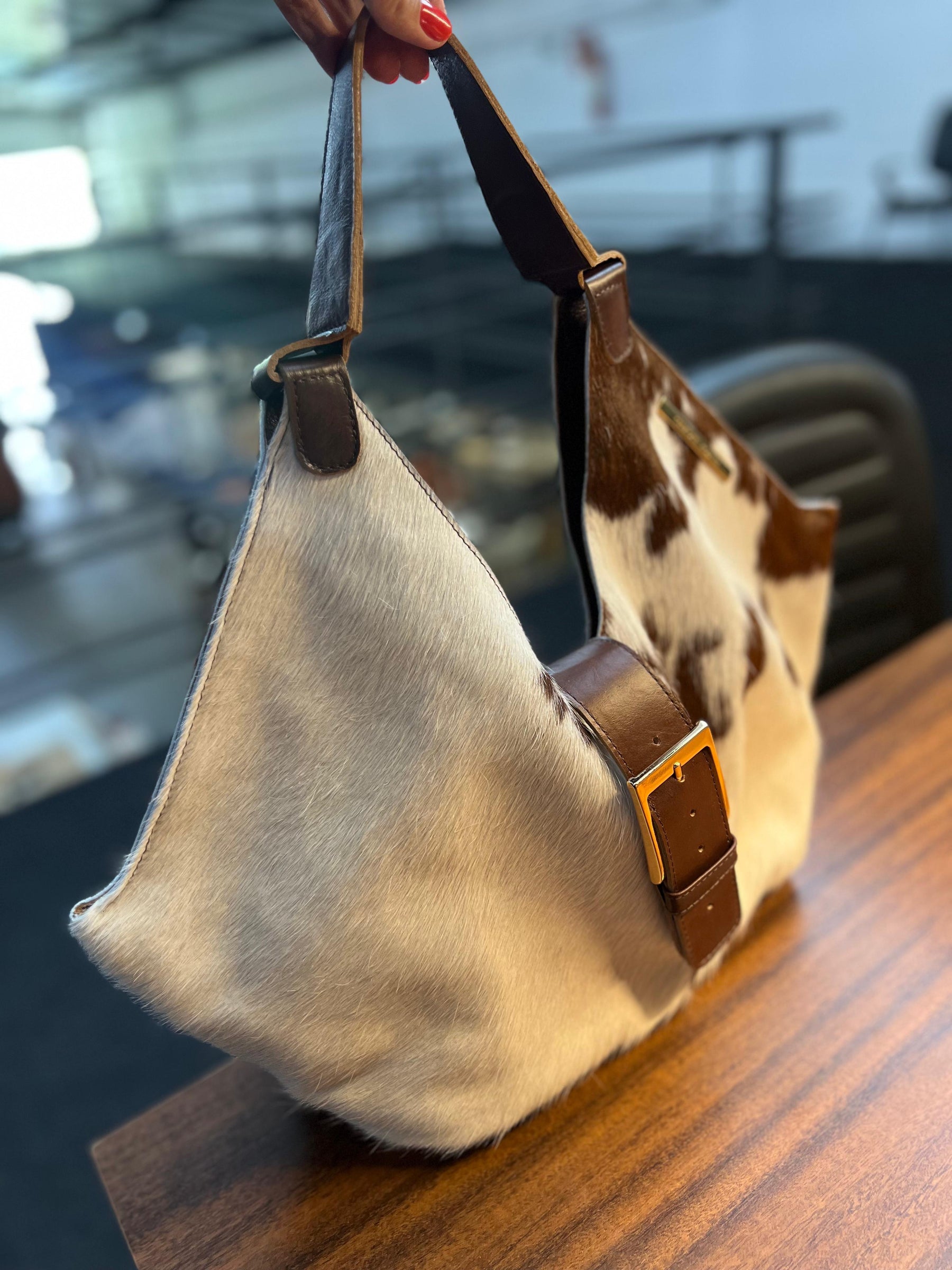 Lançamento! Bolsa CAPRI em couro legítimo