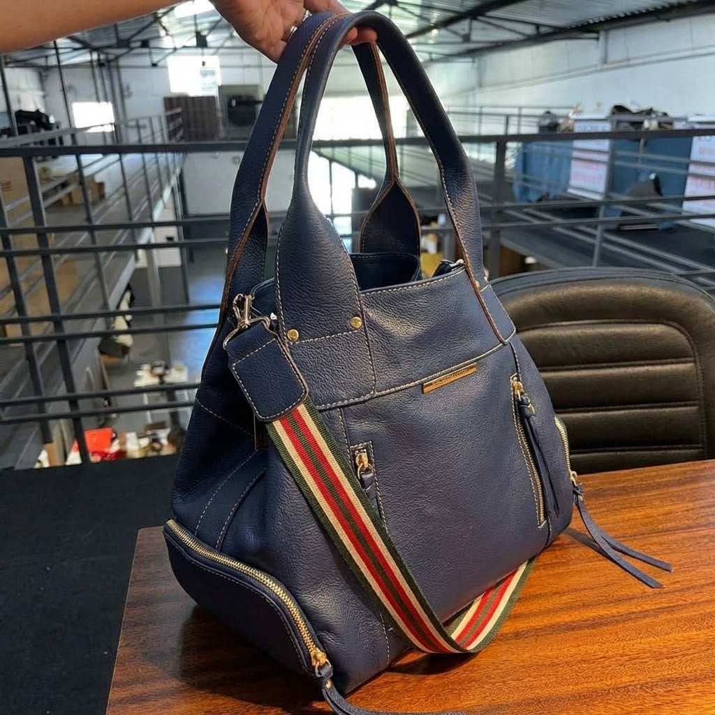 Bolsa MONTEVIDÉO em couro legítimo