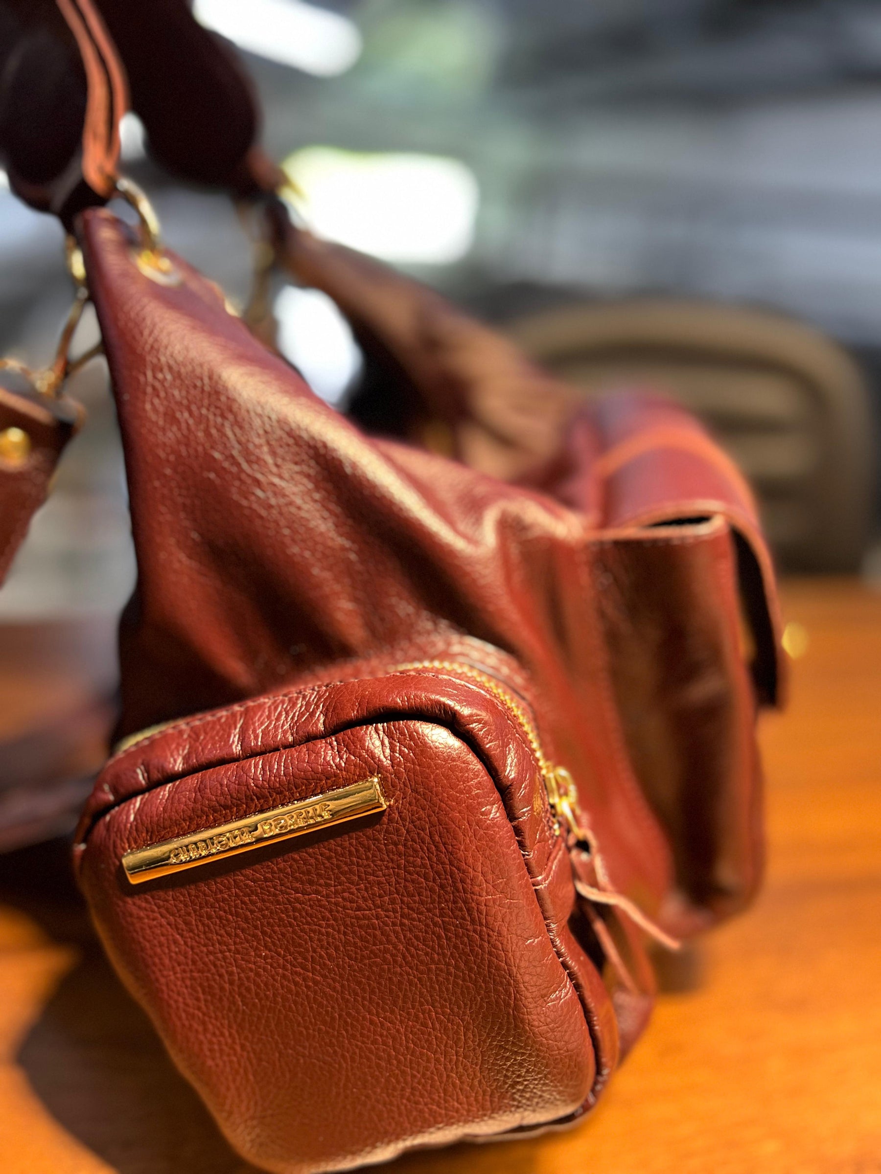 Lançamento! Bolsa HAVANA em couro legítimo