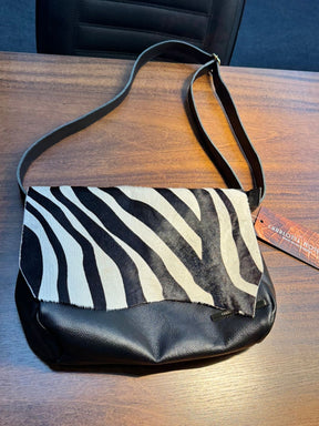 Bolsa CARTEIRO LIVERPOOL em couro legítimo