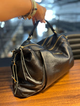Carregar imagem no visualizador da galeria, Bolsa LUXEMBURGO em couro legítimo
