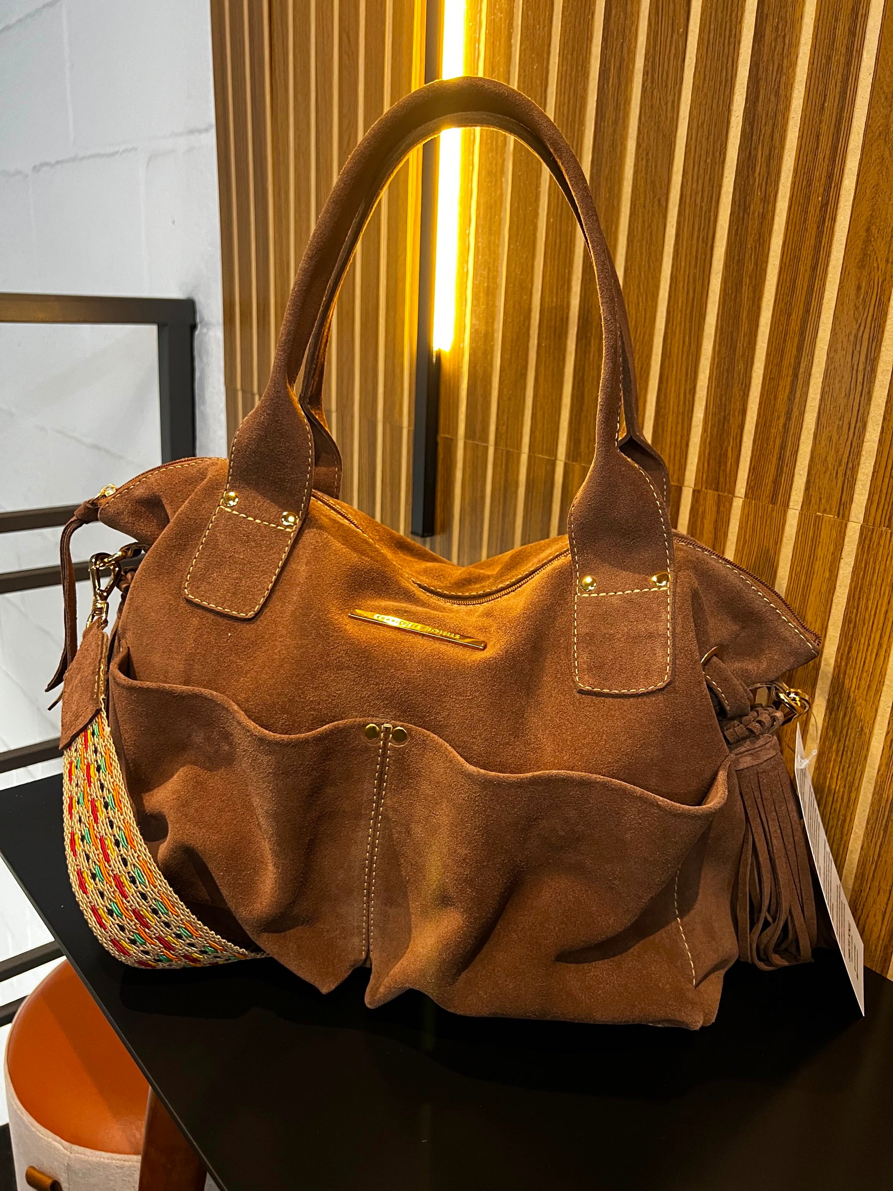 Bolsa IBIZA em couro legítimo