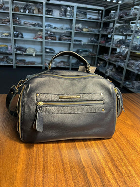 Bolsa SUÍÇA em couro legítimo