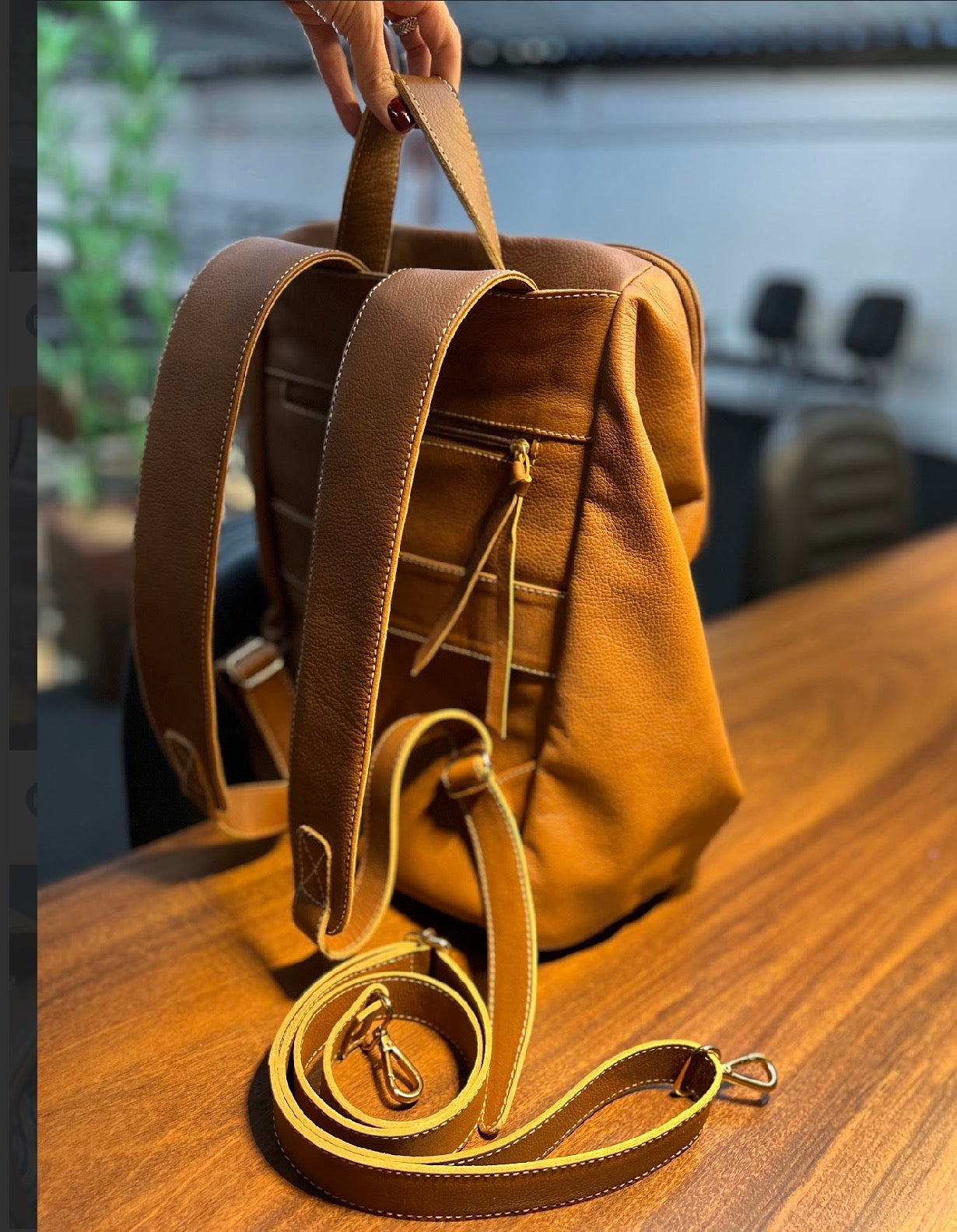 Mala/Mochila ATLAS em couro legítimo