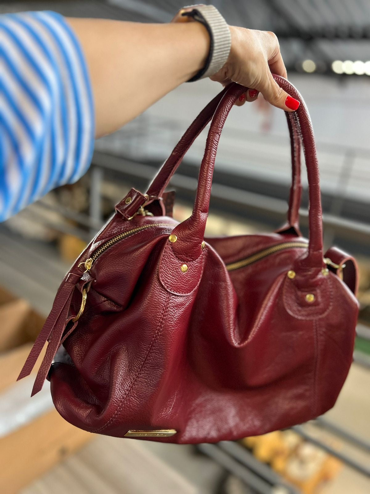 Bolsa ITÁLIA em couro legítimo