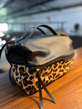 Bolsa SAVANA em couro legítimo de