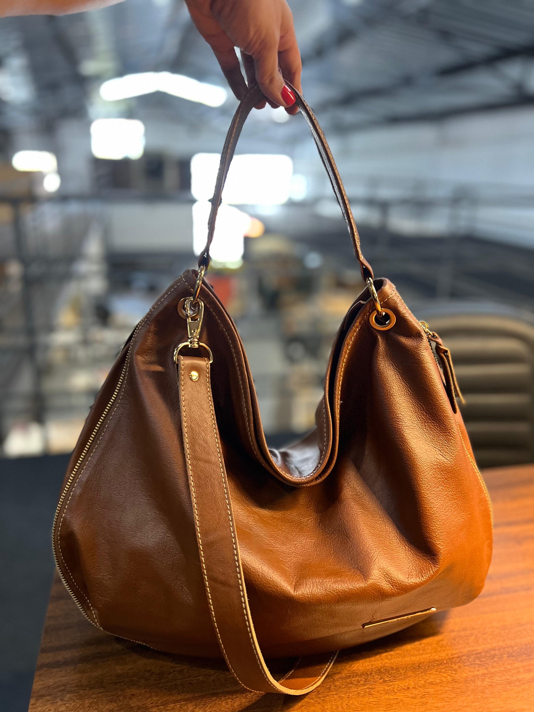 Bolsa TAILÂNDIA em couro legítimo