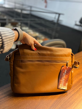 PRÉ LANÇAMENTO - Bolsa Carteiro MANCHESTER em couro legítimo