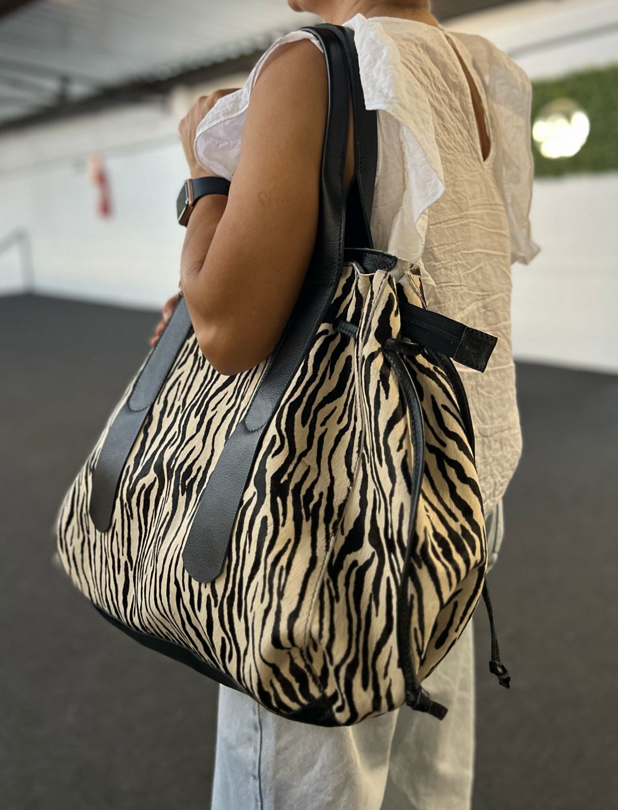 Bolsa SANTORINI em couro legítimo